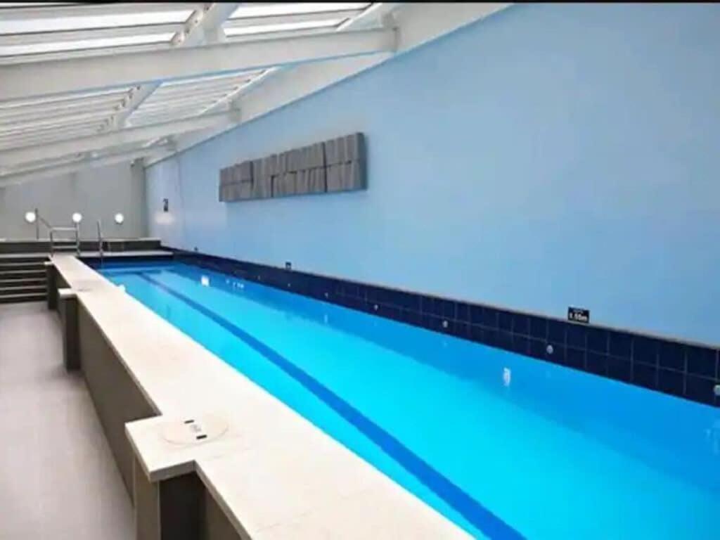 Lovely Bright Apartment With Balcony Pool And Gym Auckland Bagian luar foto